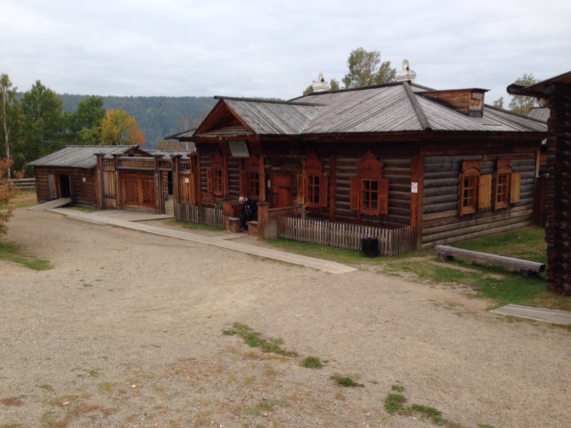 Typisches altrussisches Holzhaus